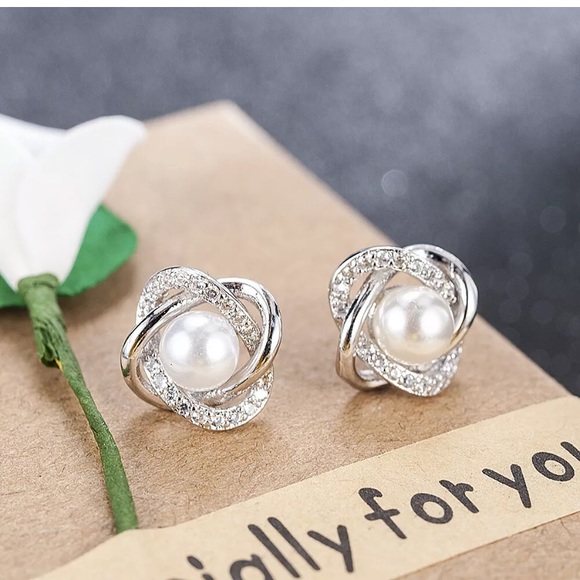 Elegant Earrings Women 925 Silver White sapphire - Picture 2 of 4